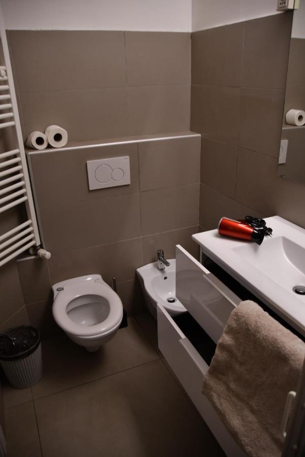Smile Accomodation Winter Time Apartment Aosta Exterior photo